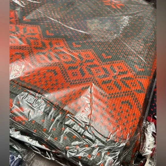 Simplicity Knit Winter Scarf Wide Long Wrap Gray and Orange Reversible U… - Picture 13 of 15